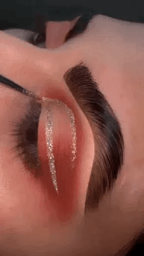 💎 Sparkle Diamond – Multi-Use Glitter Eyeliner by SHEGLITTARY - SHEGLITTARY