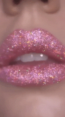 Elmore glitter lip kit with intense berry sparkle and rich pigment – by Sheglittary